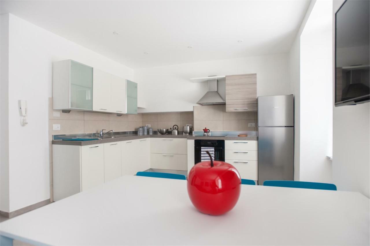 Residenza Picalof Apartment Torbole Sul Garda Bagian luar foto
