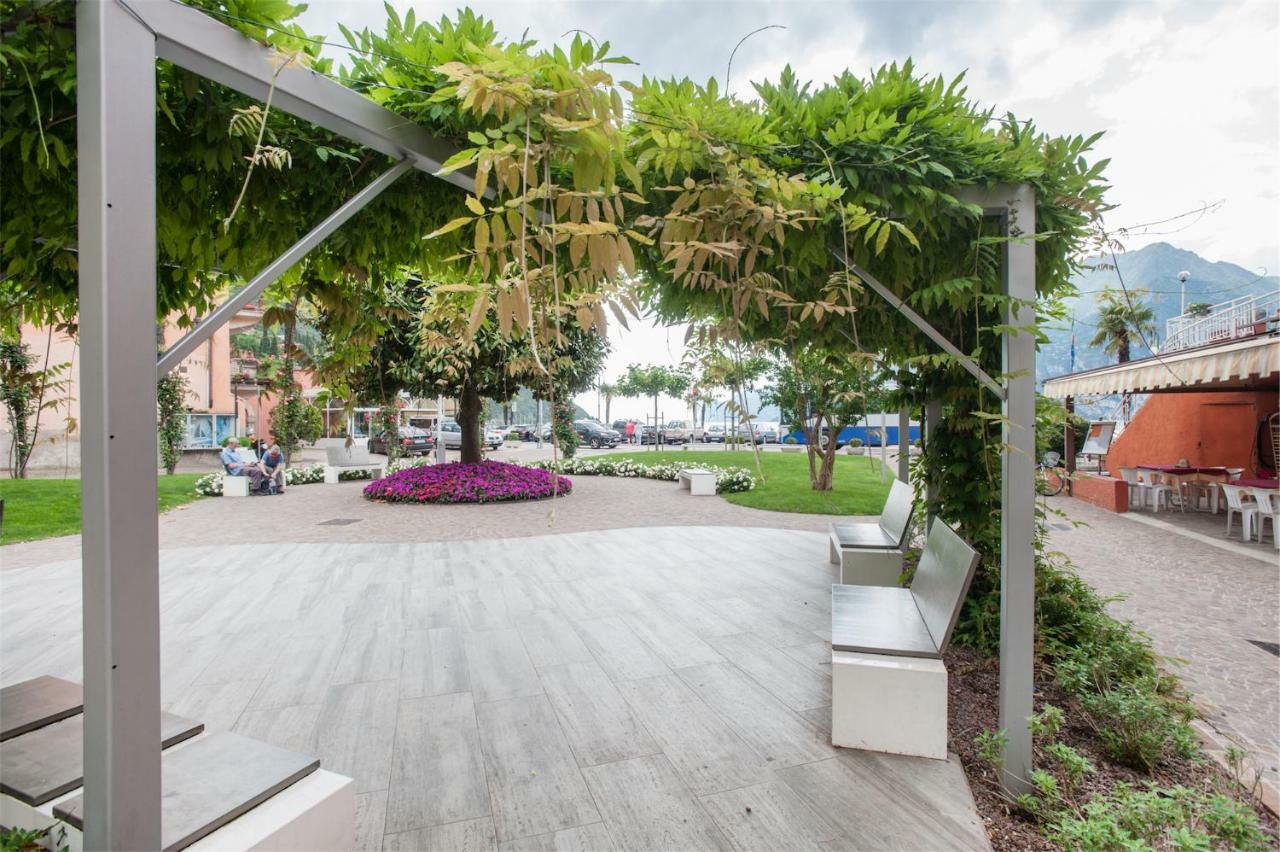 Residenza Picalof Apartment Torbole Sul Garda Bagian luar foto