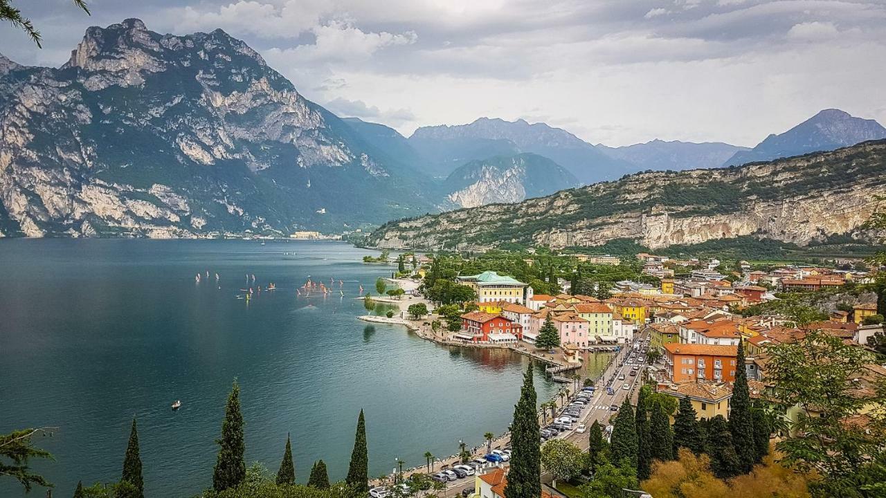 Residenza Picalof Apartment Torbole Sul Garda Bagian luar foto