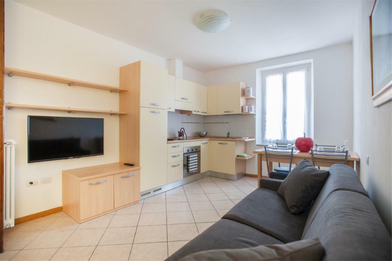 Residenza Picalof Apartment Torbole Sul Garda Bagian luar foto